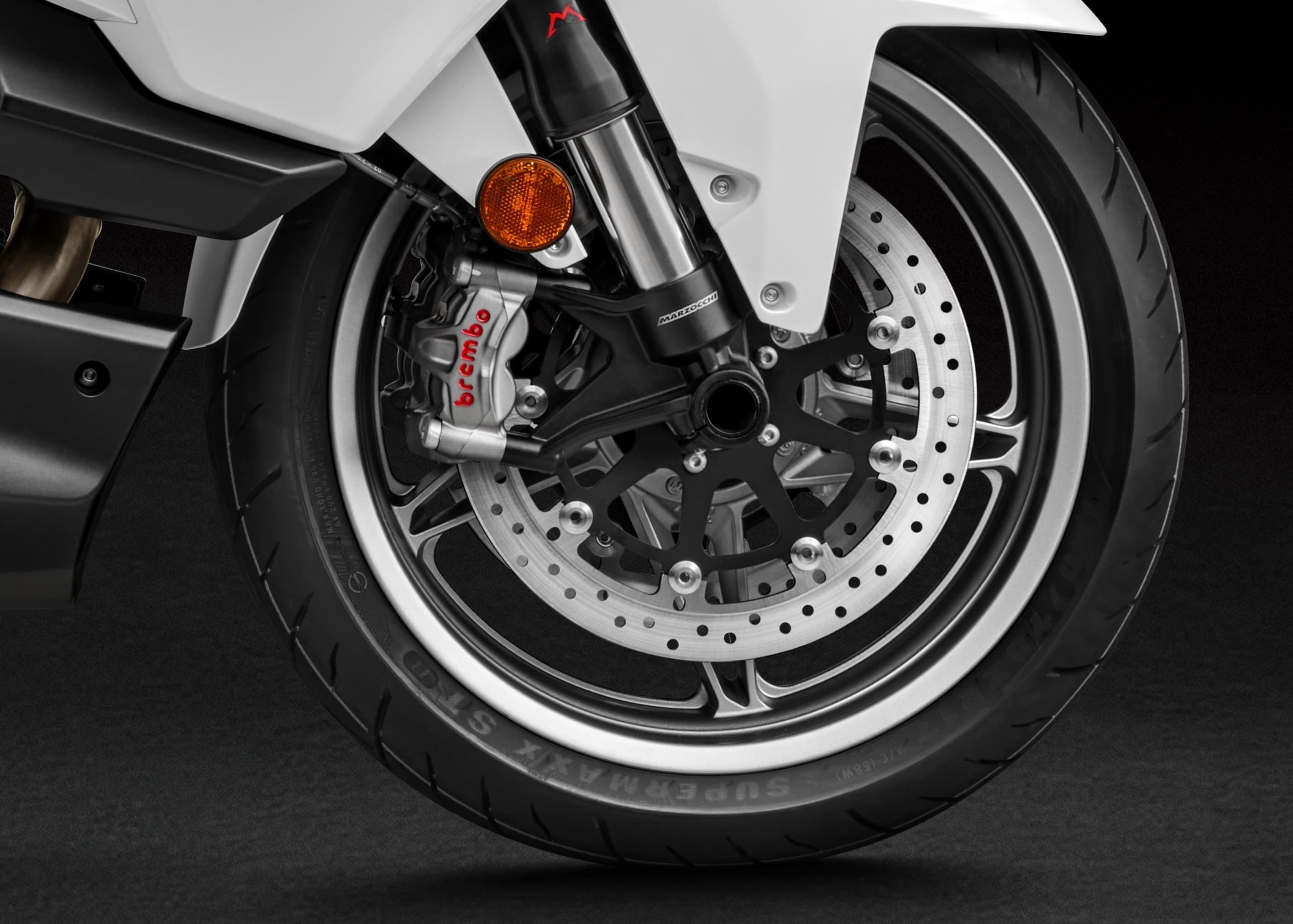 BREMBO刹车卡钳